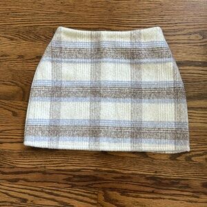 LULU’S PLAID SKIRT